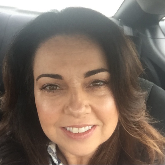 Meet your Posher, Michele - Picture 1 of 1